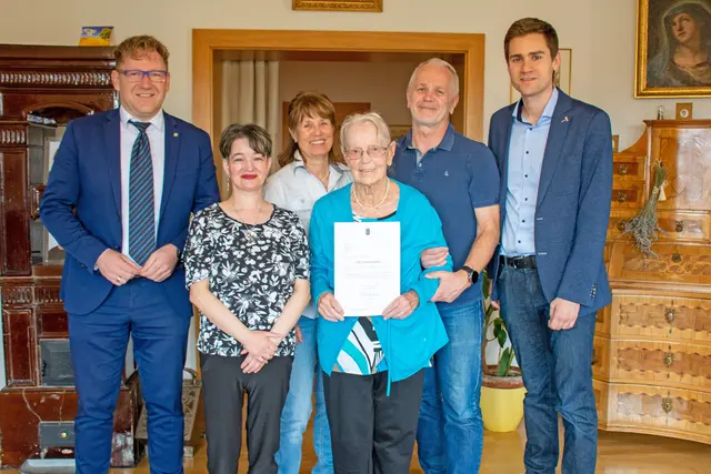 Feierten am 26. März den 100. Geburtstag der Zwettlerin Maria Lux. | Foto: Stadtgemeinde Zwettl