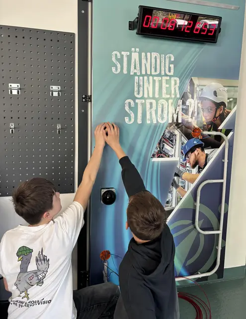 Tom Geier und Leon Polster (3cs-Klasse der SMS Oberschützen) | Foto: WKB