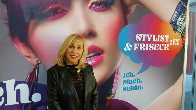 Doris Schneider betreibt in Gleisdorf einen Friseursalon. | Foto: Josef Hofmüller