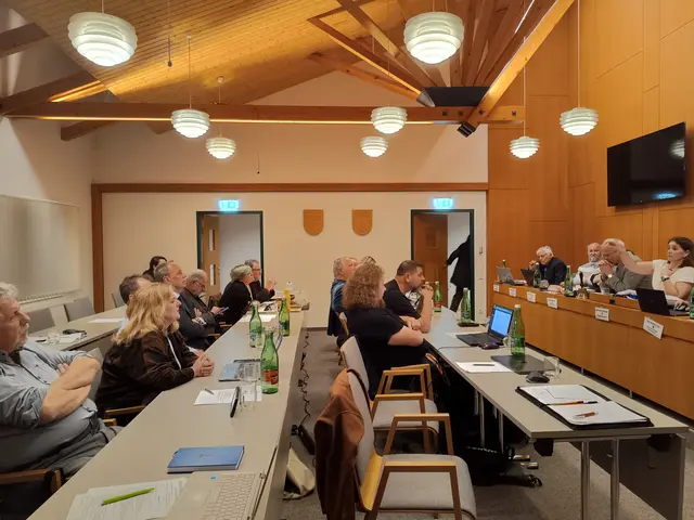 Grüne, Bürgerliste und NEOS verließen die Gemeinderatssitzung vor der Behandlung des umstrittenen Tagesordnungspunkts - somit war der Gemeinderat nicht mehr beschlussfähig.