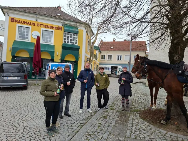 Erster Halt war das "Thor Bräu" in Ottensheim, das am 10. April neu eröffnet. | Foto: Pfleger/Satzinger