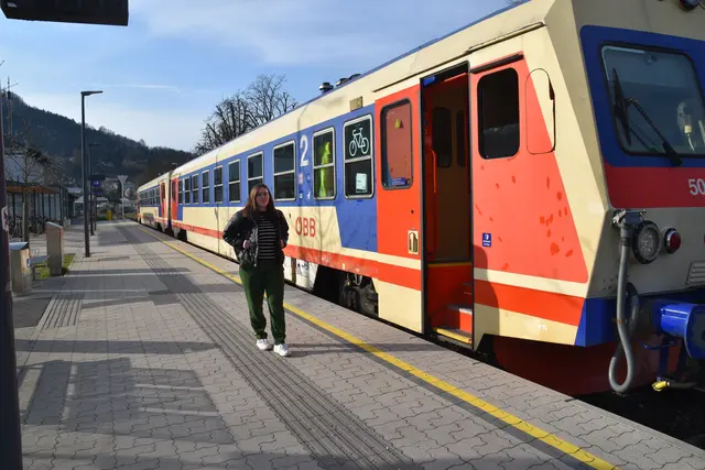 Nicole Lugbauer aus Miesenbach pendelt mit dem Auto und mit dem Zug zu ihrem Arbeitsplatz in Melk. | Foto: Roland Mayr/MeinBezirk Scheibbs