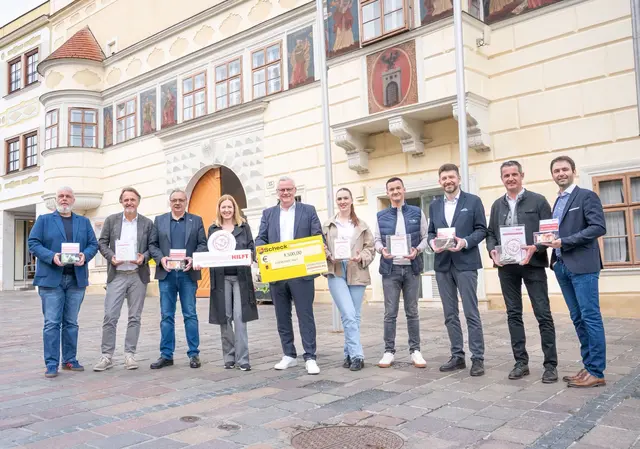 Eisenstädter Autofrühling: Autohäuser spenden 4.500 Euro für „Eisenstadt hilft“  | Foto: Autofrühling Eisenstadt