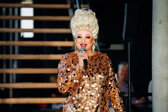 Dragqueen Gigi La Pajette: "Jedes Erlebnis hat dazu beigetragen, dass sich Dinge weiterentwickelt haben und ich meinen Weg gegangen bin. Ein Weg, auf den ich sehr stolz bin." | Foto: Georg Kritsch
