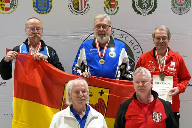 Bronze für Johann Bacher (rechts) im Bewerb Luftgewehr stehend-aufgelegt Senioren 2 | Foto: Christian Kramer