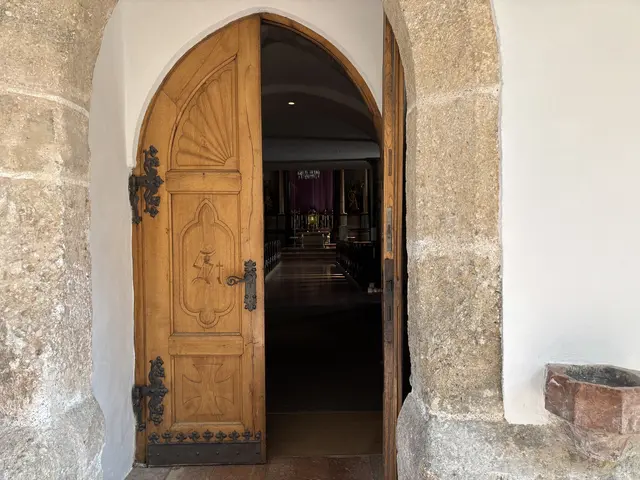 Die Kirchen laden zum Gottesdienst. | Foto: sabrina Moriggl