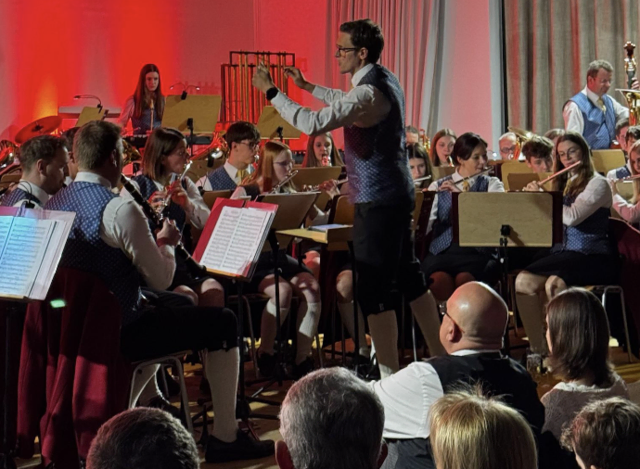 Jugendblasorchester, Austro-Ballade und Ehrungen