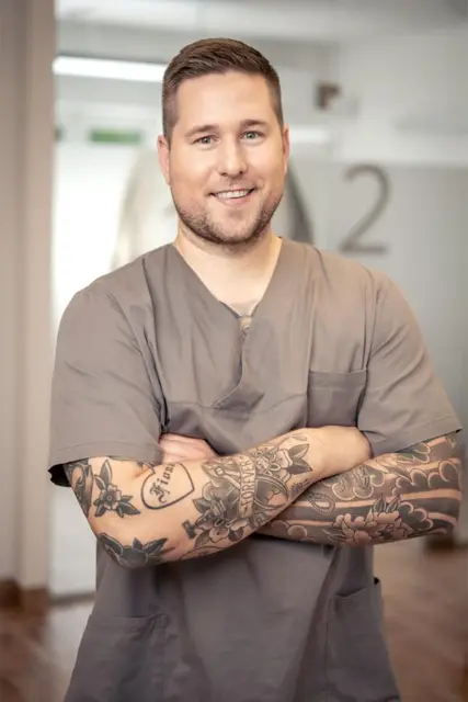 Zahngesundheit Oberndorf: Lukas Crepaz gibt im Interview Auskunft über seine Tätigkeit als Mediziner | Foto: Zahngesundheit Oberndorf