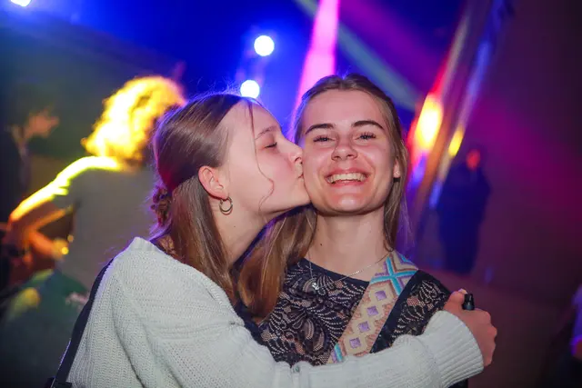 Emely Schneegsttern und Larissa Lengau | Foto: Zaim Softic