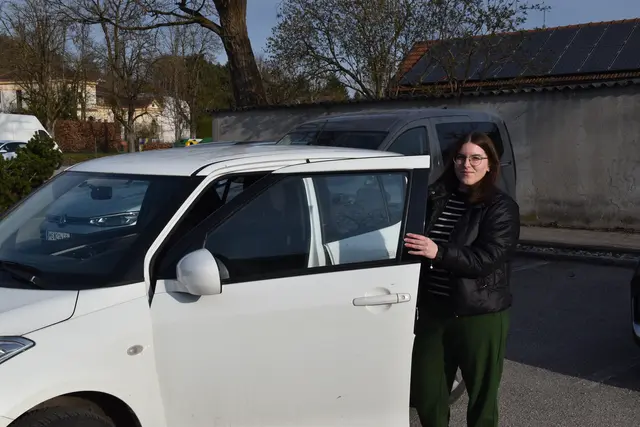 Nicole Lugbauer aus Miesenbach pendelt mit dem Auto und mit dem Zug zu ihrem Arbeitsplatz in Melk. | Foto: Roland Mayr/MeinBezirk Scheibbs