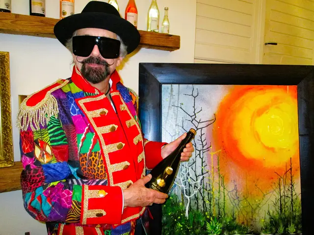 Robin der Künstler zeigt neue Kunst im Teehaus