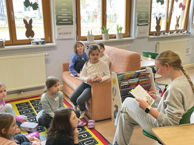 Schülerinnen vom BORG Jennersdorf lesen vor