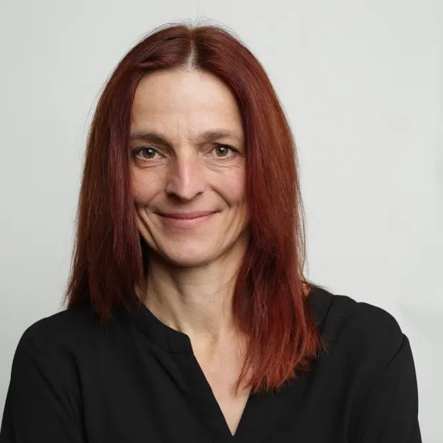 Annabell Eder forscht im Zuge ihrer Masterarbeit am Campus Wieselburg zum Thema "Pferdehaar als Rohstoff". | Foto: Eder
