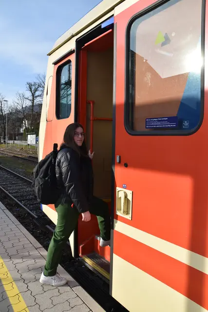 Nicole Lugbauer aus Miesenbach pendelt mit dem Auto und mit dem Zug zu ihrem Arbeitsplatz in Melk. | Foto: Roland Mayr/MeinBezirk Scheibbs