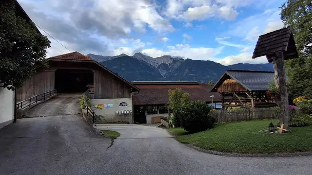 Bio-Bauernhof Möldner mit Scherwpunkt Milchwirtschaft und Fleckviehzucht - Biowiesenmilch | Foto: Privat