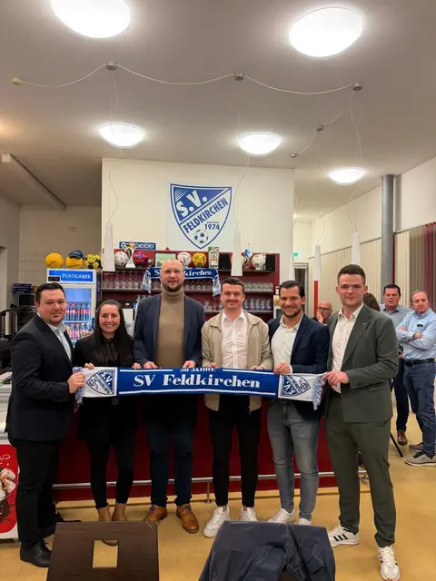 Funktionärs-Dinos in der Fußball-Pension