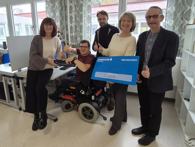 Rotary Club ermöglicht neues Augensteuerungsgerät