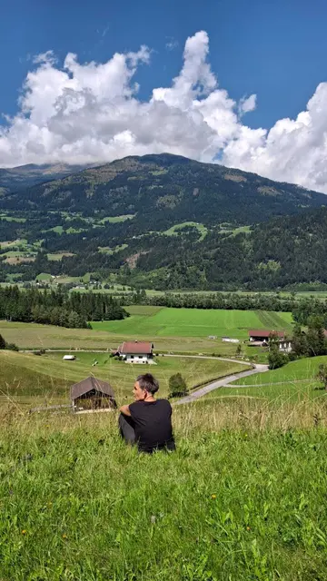 Lieblingsplatz in der Ortschaft Stein in Dellach, wo sie auch Felder bewirtschaftet. | Foto: Privat
