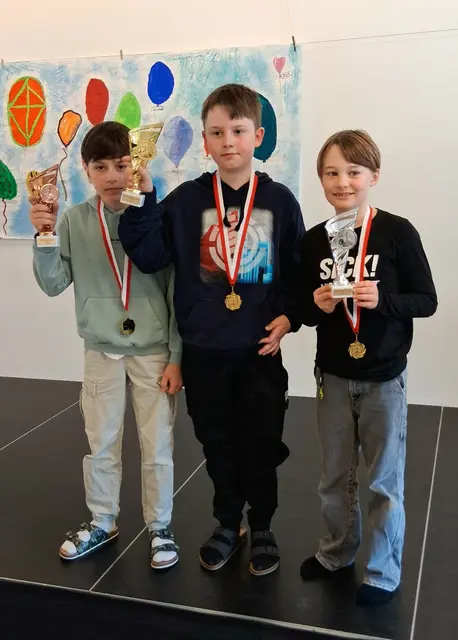 Klasse 4a Bronze Luis Lindner, Klassenmeister  Constantin Beck, Silber Paul Biehl.