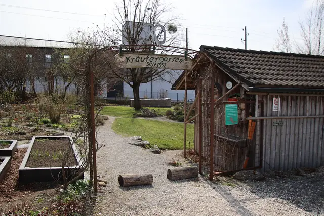 Seit 34 Jahren besteht der Kräutregarten in Anthering.