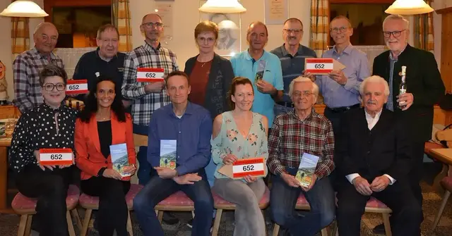 Die Wegebetreuer trafen sich in Loich zum Austausch über den Rundwanderweg. | Foto: Marktgemeinde Rabenstein