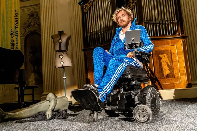 Einmannstück eines lebensmüden Menschen