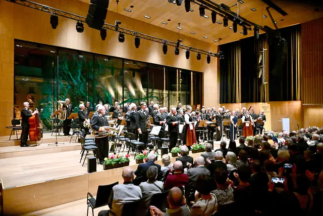 Die k.u.k. Postmusik Tirol ließ auch beim heurigen Frühjahrskonzert keine Wünsche offen. | Foto: Hassl