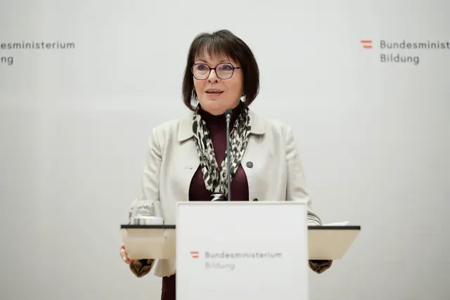 "Zugegeben, Latein ist nicht lebensnotwendig, aber man muss es ja nicht wählen. Demnach soll die Option für Schüler bleiben", meint Isabella Zins. | Foto: Sade Jerabek