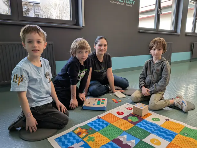 Lukas Kollau, Sebastian Waksmundzki, Huide Sonia Berinde und Josef Ernst. | Foto: WKB