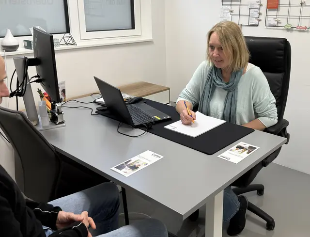 Frauen leiden unter Armut - Caritas hilft vor Ort