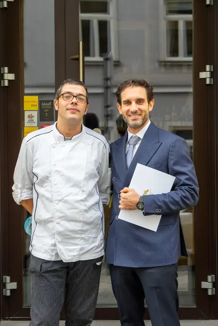Küchenchef Mario Farina und Inhaber Gaetano Brancato sind Fans von Fisch.  | Foto: Partenope