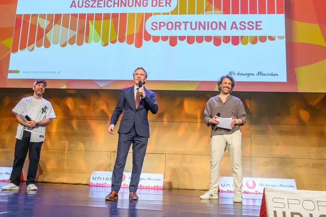 SPORTUNION Oberösterreich Präsident Franz Schiefermair eröffnete die Veranstaltung. | Foto: cityfoto.at