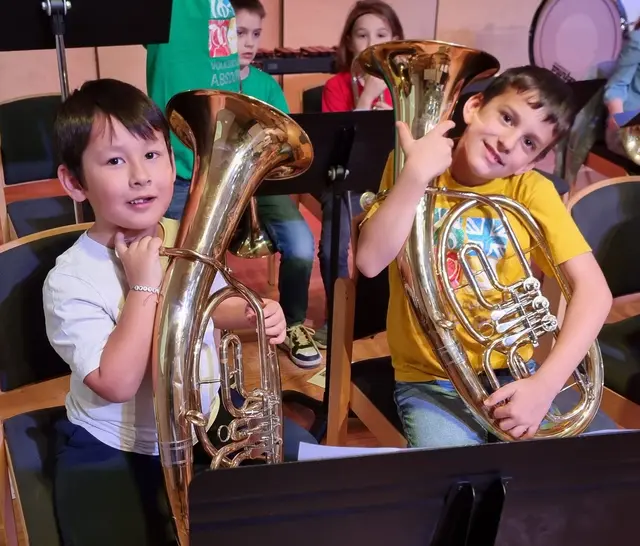 Konzert der Bläserklassen auf der großen Bühne in Grafenwörth