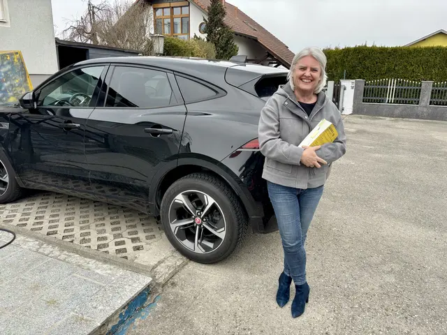 Iris Datzreiter, selbstständige Bilanzbuchhalterin, weiß: „Bei 40 Kilometern Arbeitsweg kommen im Jahr schnell ein paar hundert Euro zusammen.“ | Foto: Tanja Handlfinger