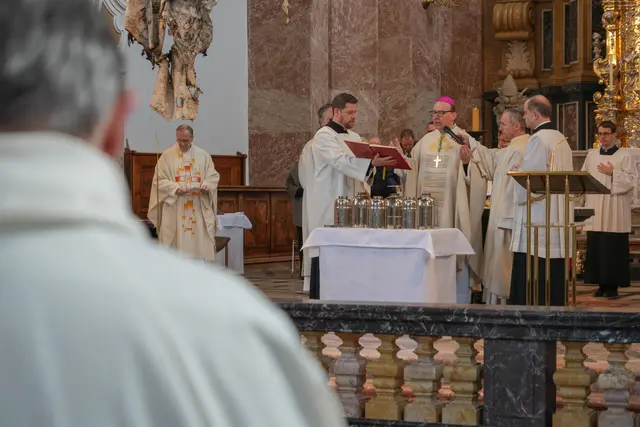 Chrisammesse im Dom, Priester erneuern Gelübde für 2026