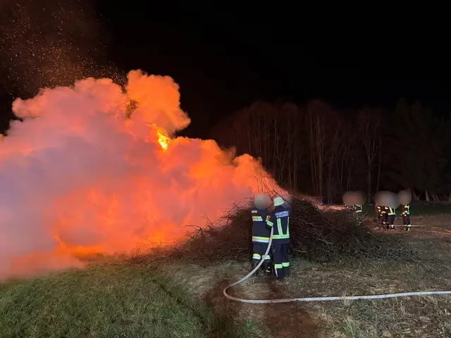 Osterhaufen in Kärnten schon vorab in Brand gesetzt