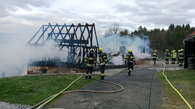 Großbrand zerstörte Wirtschaftsgebäude in Stainz