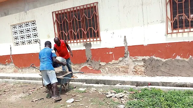 Der finale Renovierungsabschnitt der Presby Primary School in Ntronang läuft seit Ende März.  | Foto: Privat