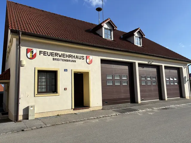 Das Feuerwehrhaus der Feuerwehr Breitenbrunn ist in die Jahre gekommen und zu klein. | Foto: Stefan Schneider / MeinBezirk