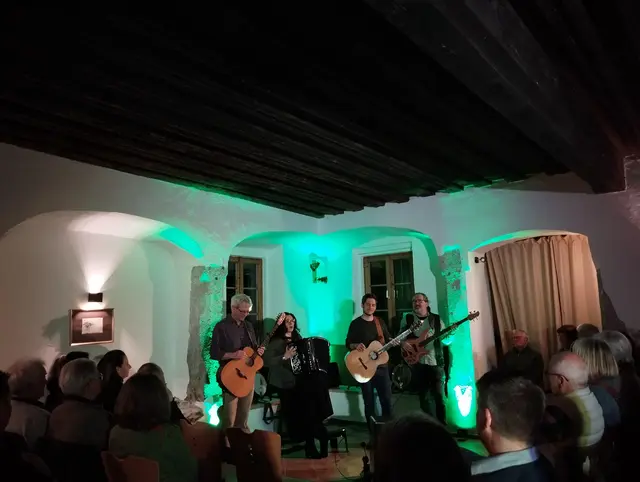 Medley folk band im Alten Kasten Reifling 