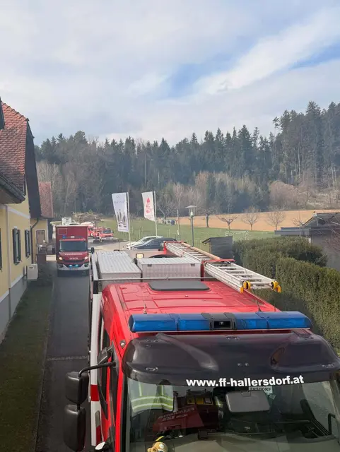 Acht Feuerwehren aus Voitsberg und Graz-Umgebung waren im Einsatz. | Foto: FF Köppling