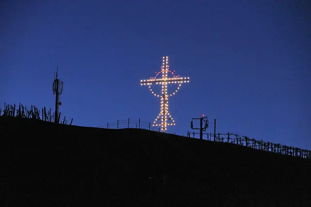 Kreuz, Kelch und Monstranz erstrahlen zum 30. Mal