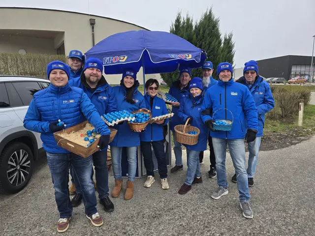 Die FPÖ Sieghartskirchen verteilte blaue Ostereier