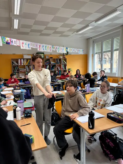 Autorin Agi Ofner (l.) war zu Gast an der Mittelschule. | Foto: MS Frohnleiten