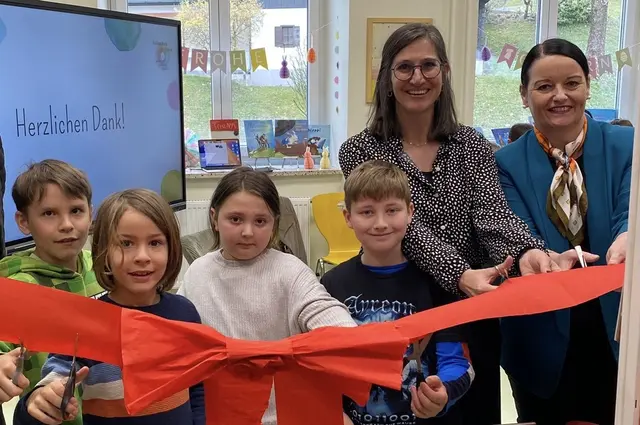 Eröffnung der Schulbibliothek mit Vorlesetag in Großklein