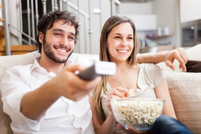 Glasfaser bringt stabile Leistung für deinen digitalen Alltag | Foto: minervastock/PantherMedia