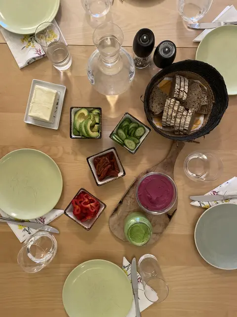 Bunte, vegane Aufstriche kommen bei Sarah Konrad auf den Teller.  | Foto: MeinBezirk/Sarah Konrad