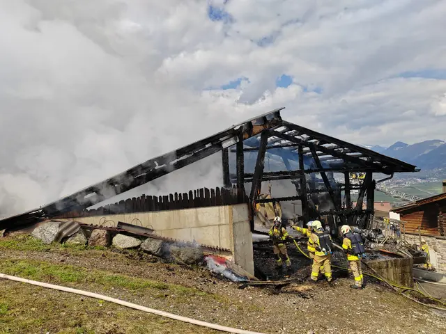 Sechs Feuerwehren wurden zu dem Einsatz in Kaltenbach gerufen. | Foto: ZOOM-Tirol