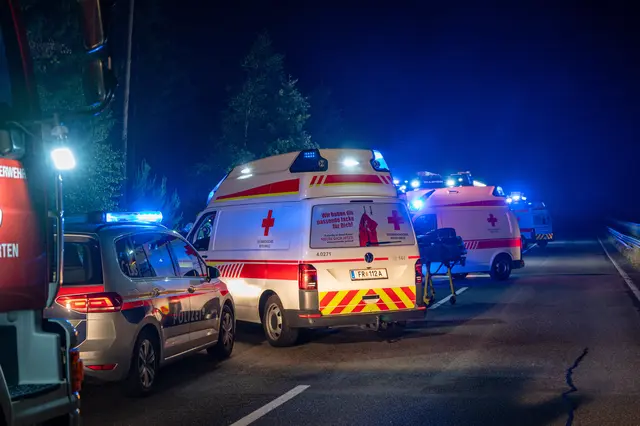 Dank Ehefrau und Polizei-Defibrillator - Mann in Putzleinsdorf gerettet