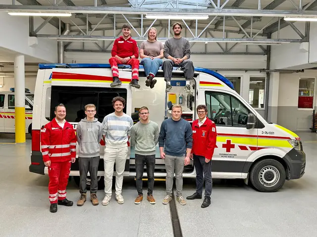 „Zivis“ nehmen Abschied vom Roten Kreuz Waidhofen/Ybbs